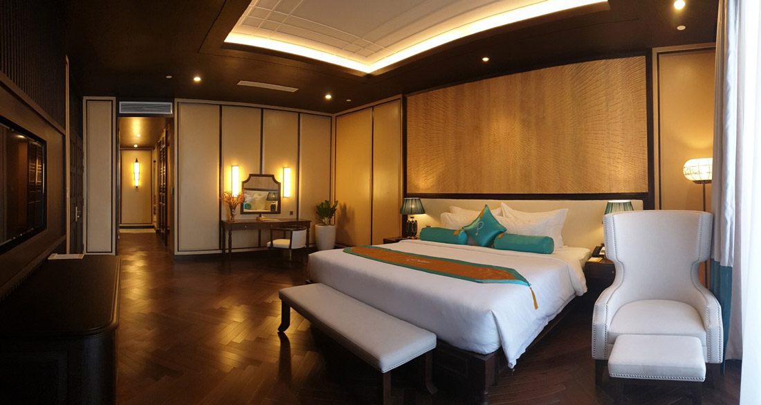 How to Turn Your Master Bedroom into a 5-star Boutique Hotel Suite |  Renonation
