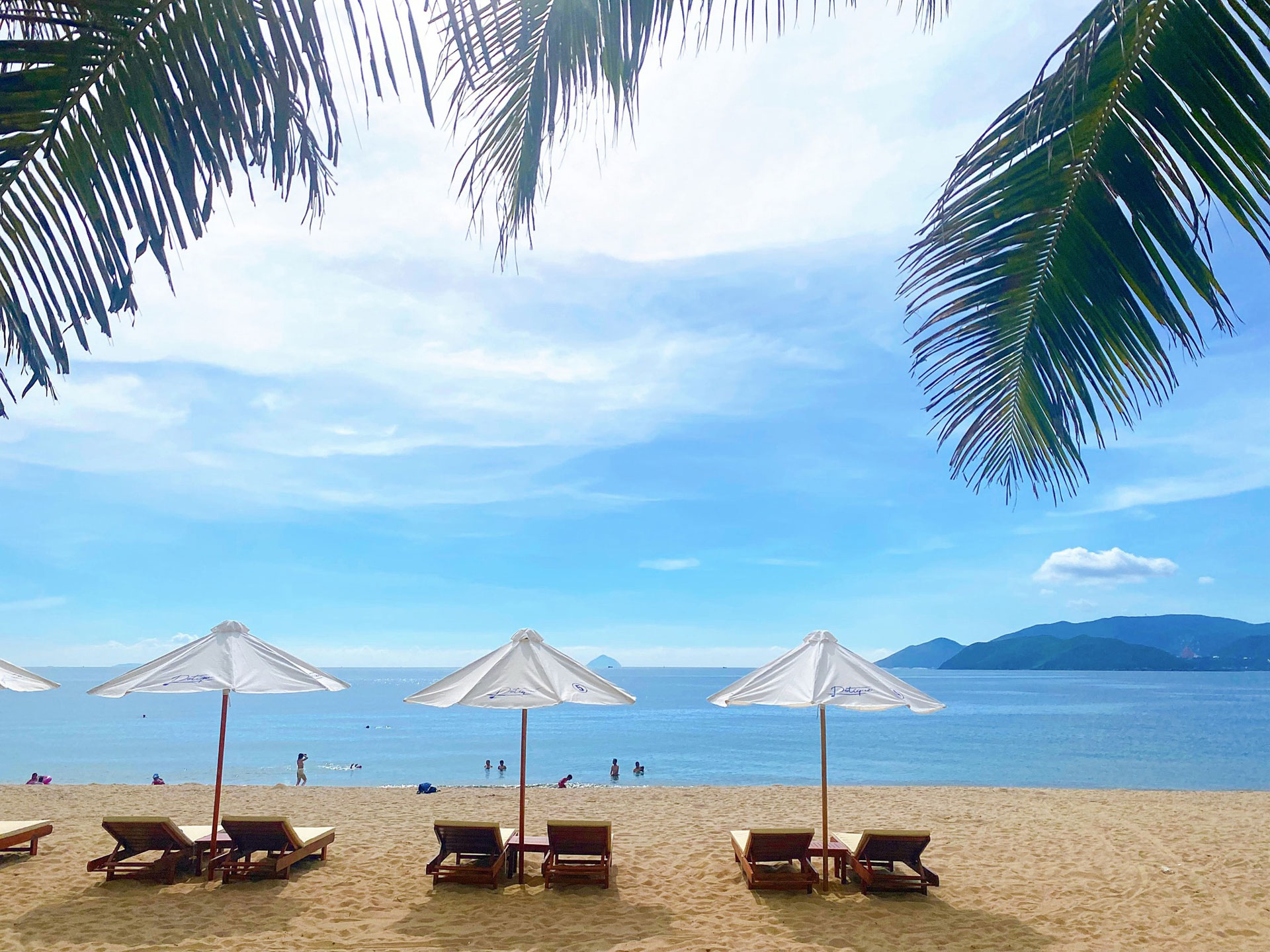What to do in Nha Trang - Relax on the beach